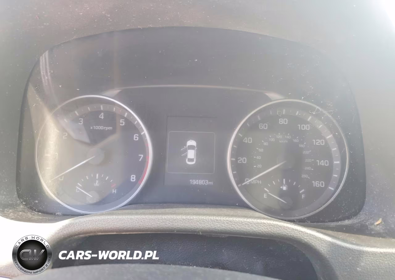 2018 Hyundai Elantra Sel VIN:5NPD84LF6JH228588 - 9