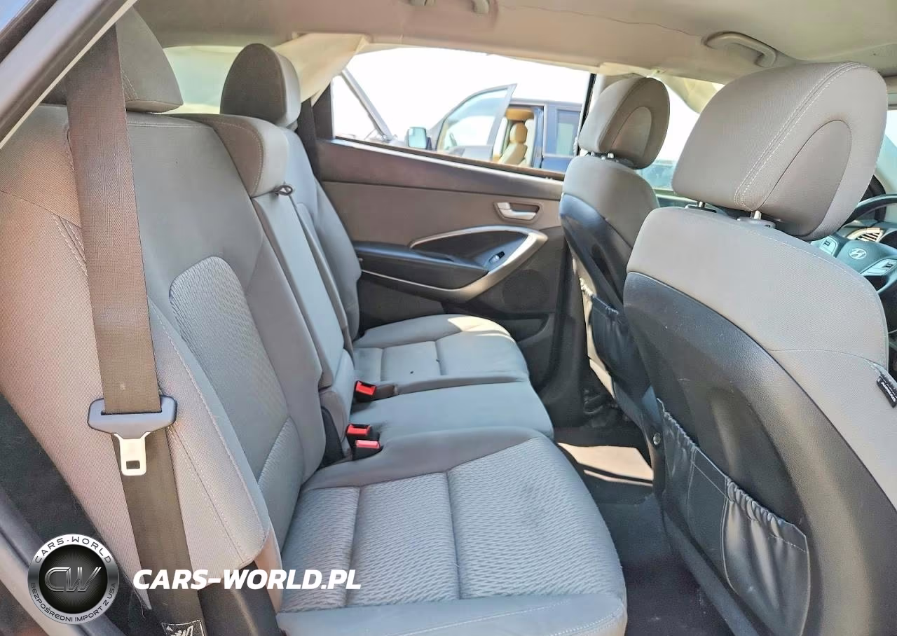 2017 Hyundai Santa Fe Se VIN:KM8SMDHF6HU202063 - 10