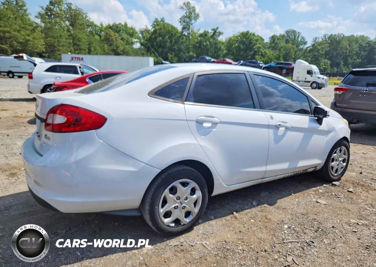 2012 Ford Fiesta S VIN:3FADP4AJ0CM219947 - 3