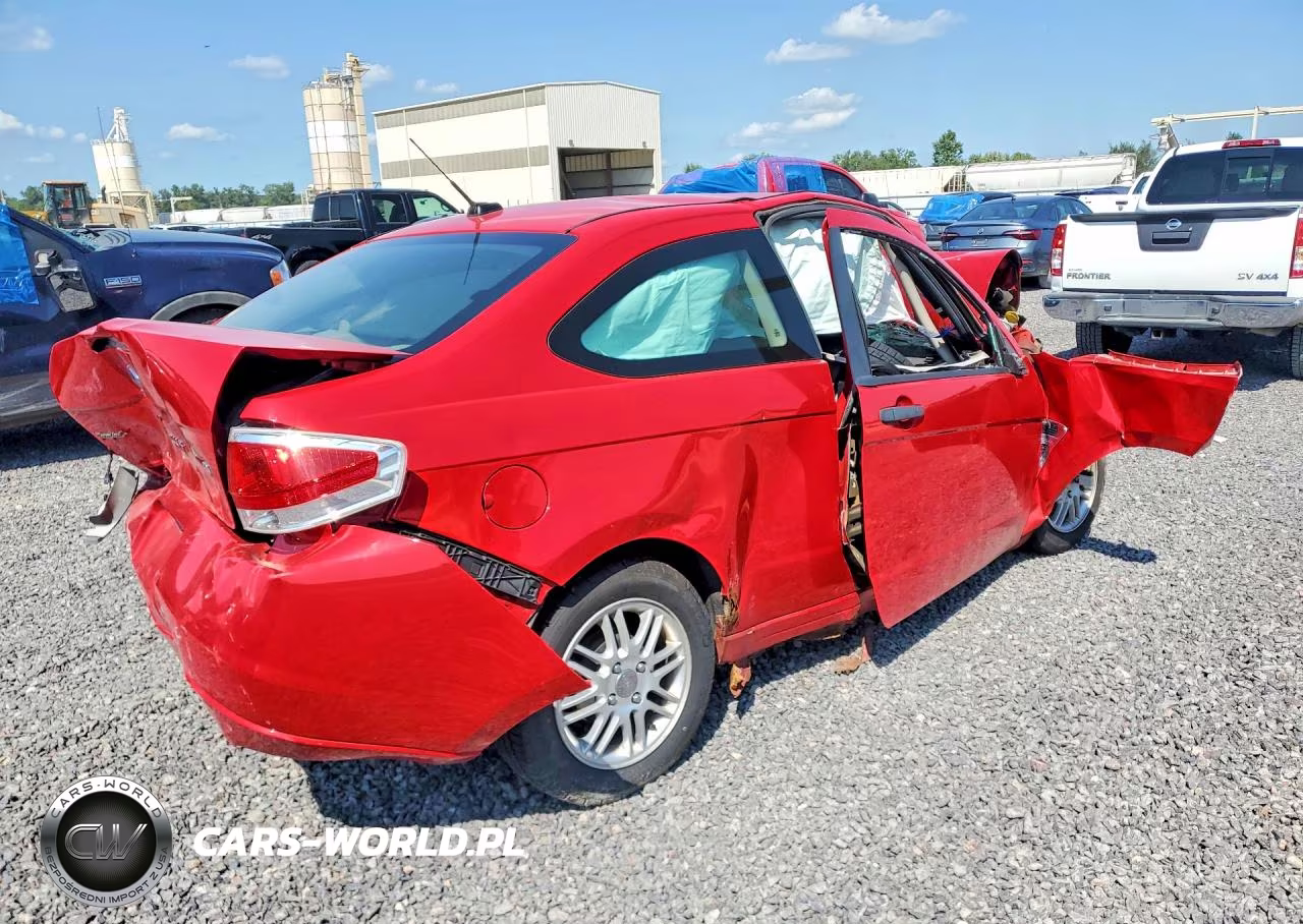 2008 Ford Focus Se VIN:1FAHP33N98W112902 - 3