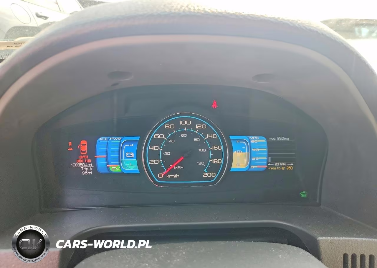 2010 Ford Fusion Hybrid VIN:3FADP0L34AR391857 - 9