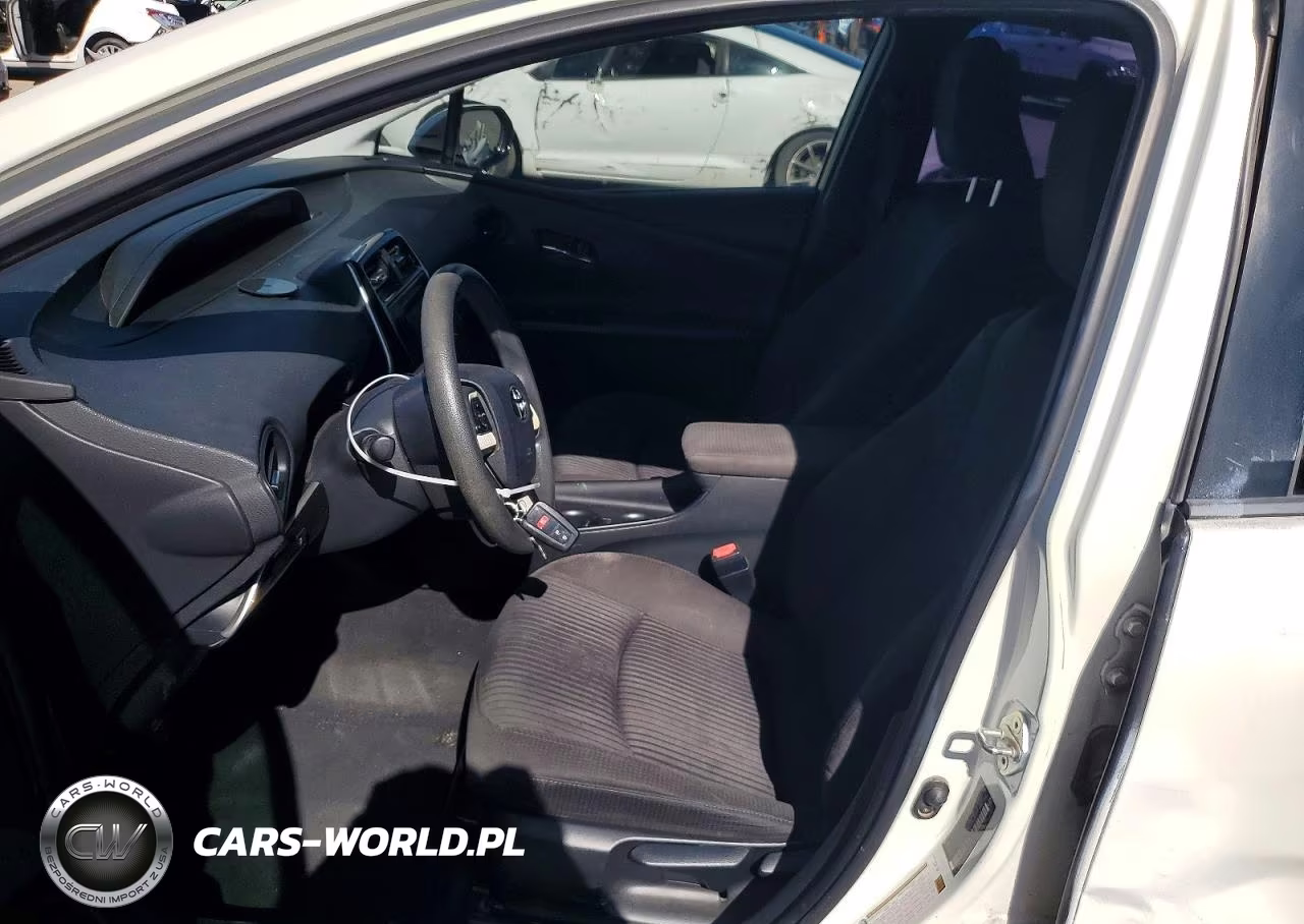 2016 Toyota Prius Two Eco VIN:JTDKARFU1G3010811 - 7