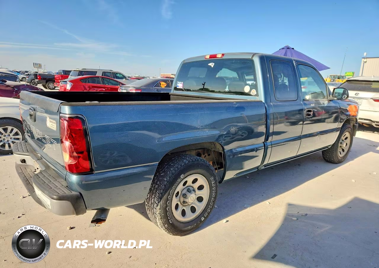 2007 Chevrolet Silverado C1500 Classic VIN:1GCEC19X97Z103507 - 3