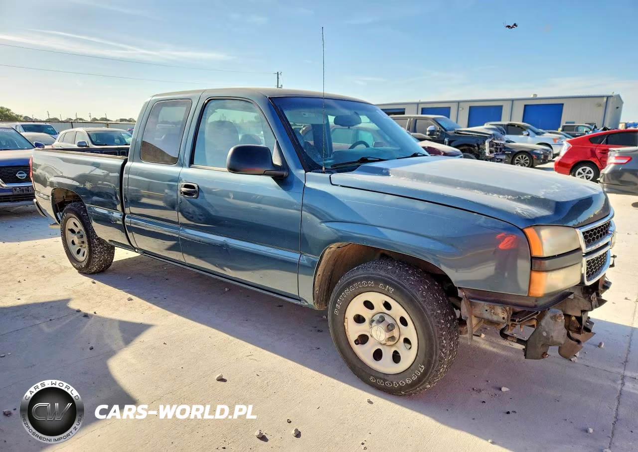 2007 Chevrolet Silverado C1500 Classic VIN:1GCEC19X97Z103507 - 4