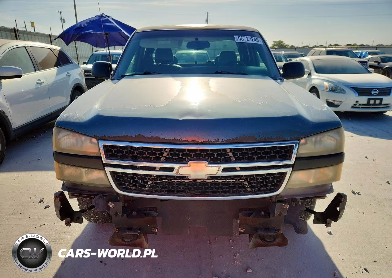 2007 Chevrolet Silverado C1500 Classic VIN:1GCEC19X97Z103507 - 5