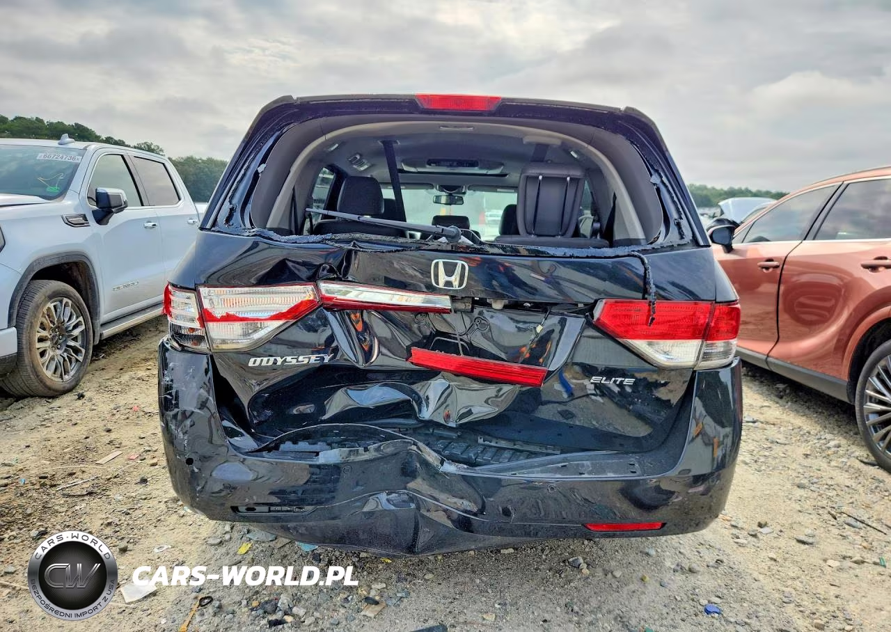 2015 Honda Odyssey Touring VIN:5FNRL5H99FB023849 - 6