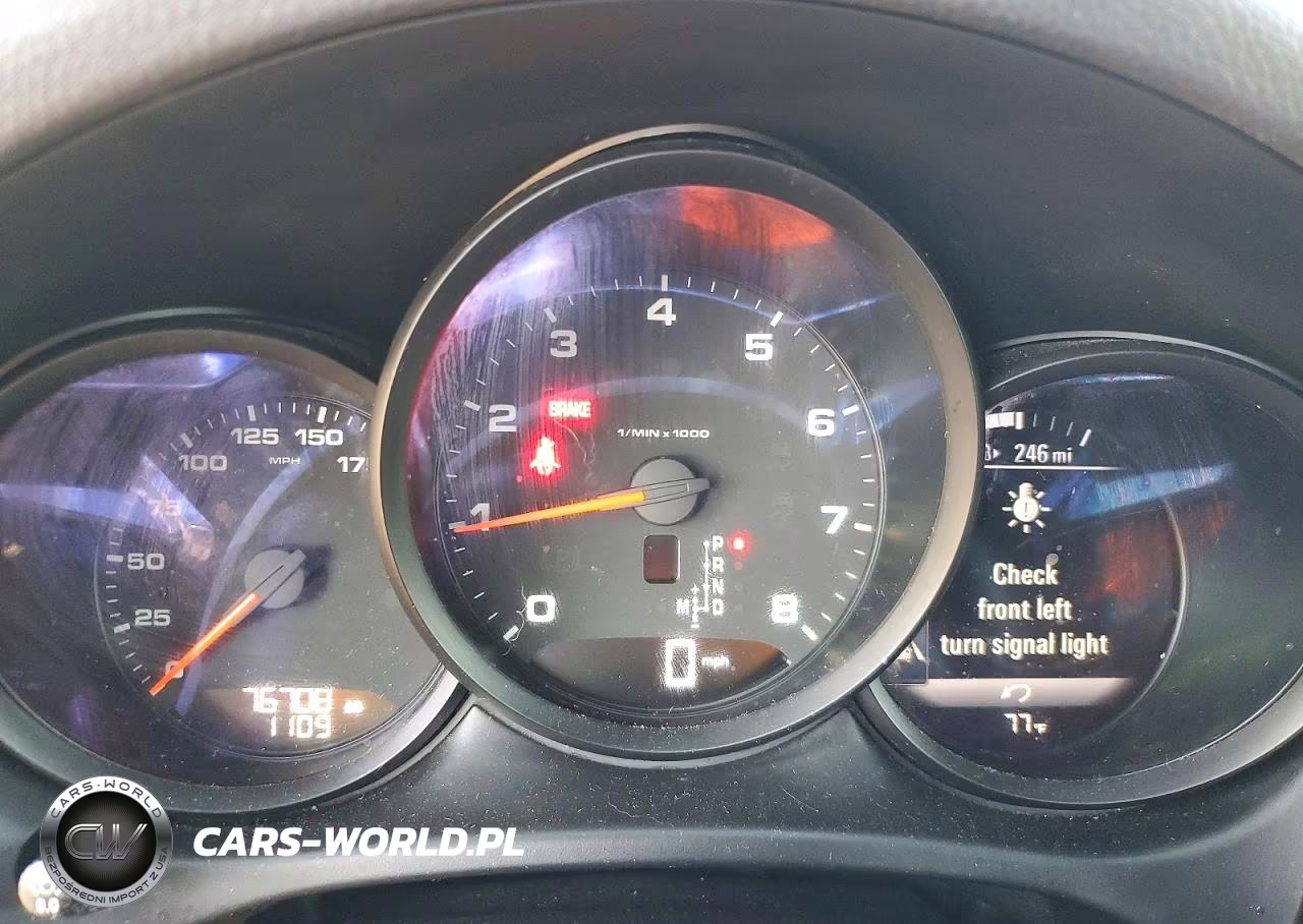 2019 Porsche Macan VIN:WP1AA2A52KLB01323 - 9