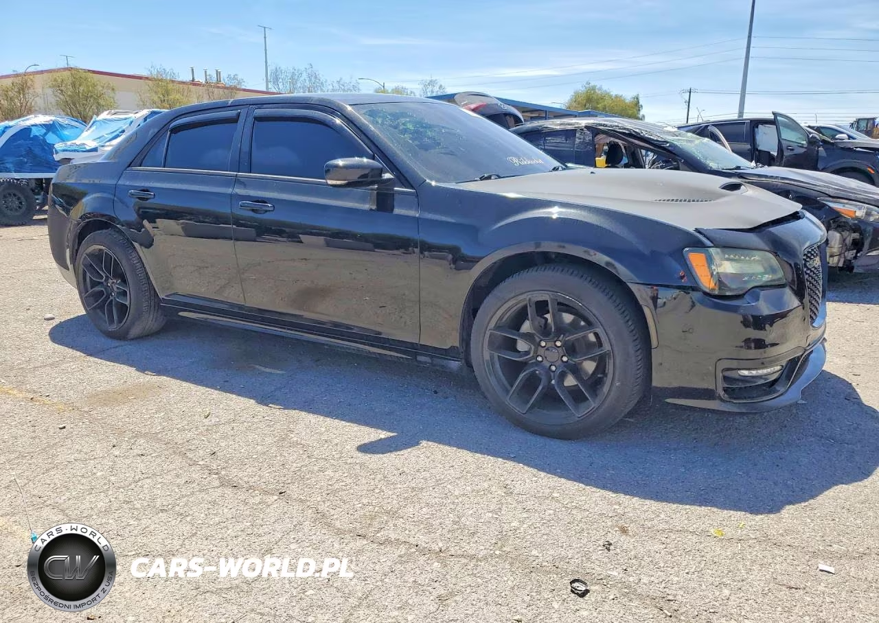 2021 Chrysler 300 Touring VIN:2C3CCAAG9MH683425 - 4