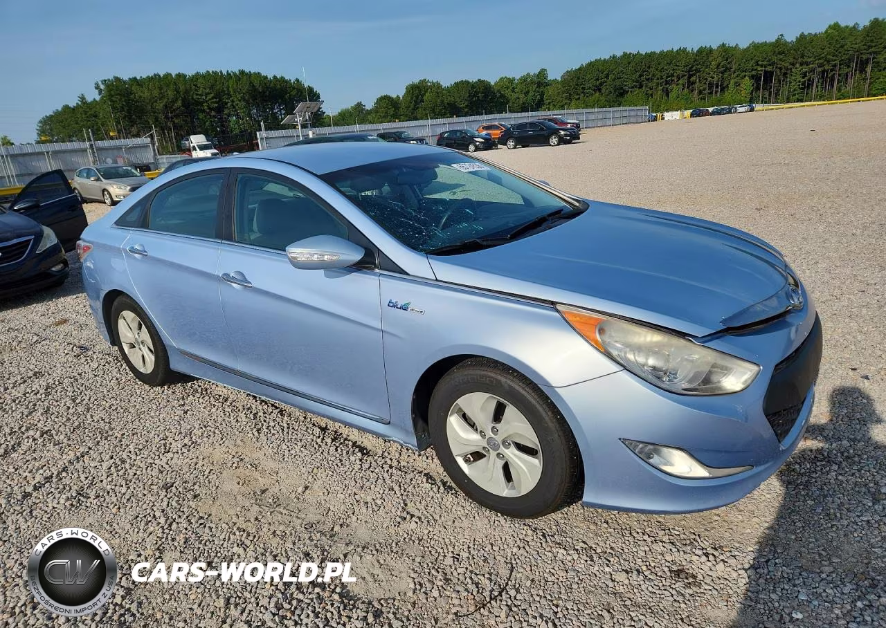 2013 Hyundai Sonata Hybrid VIN:KMHEC4A4XDA087181 - 4