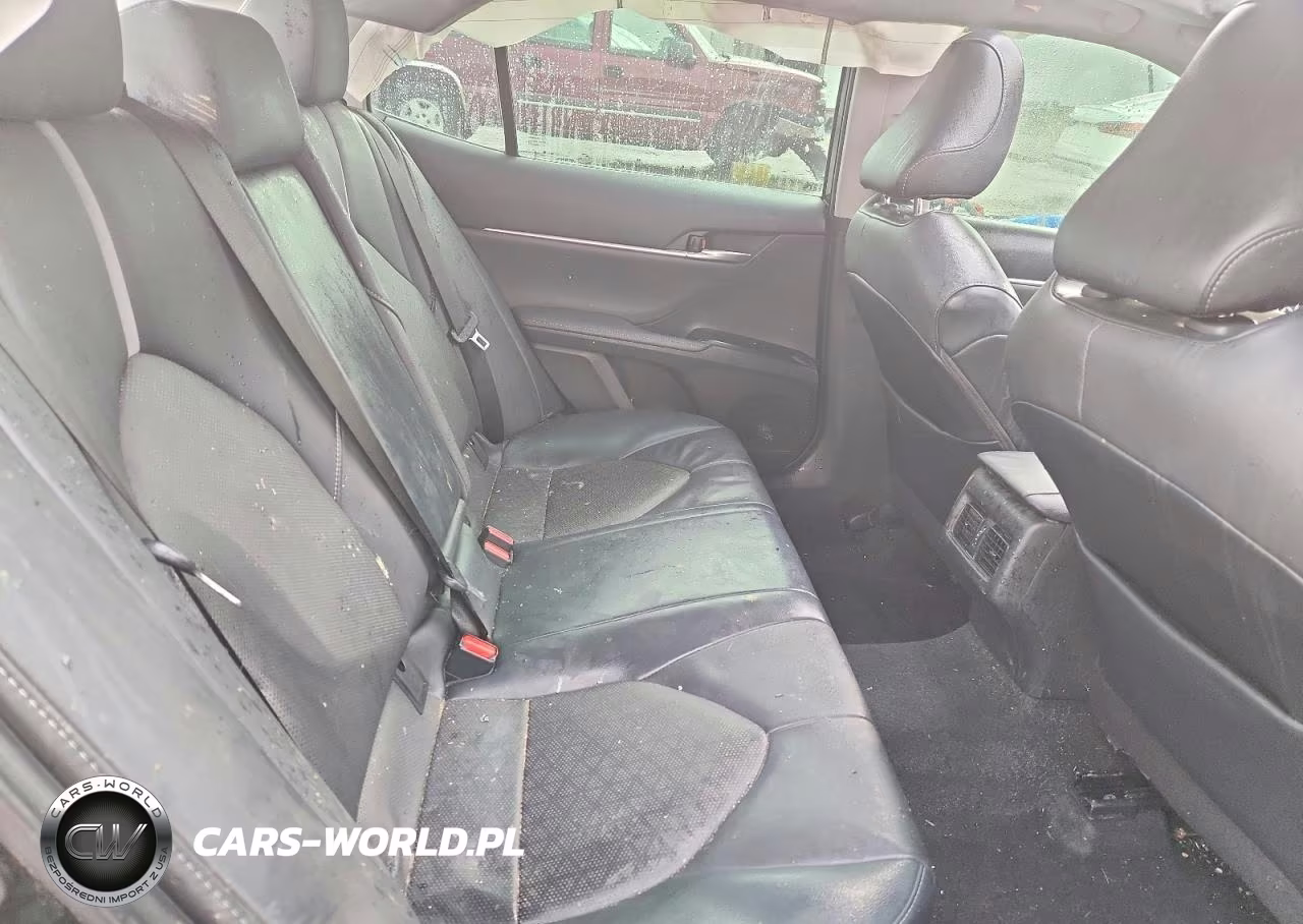 2020 Toyota Camry Xse VIN:4T1K61AK7LU385935 - 10