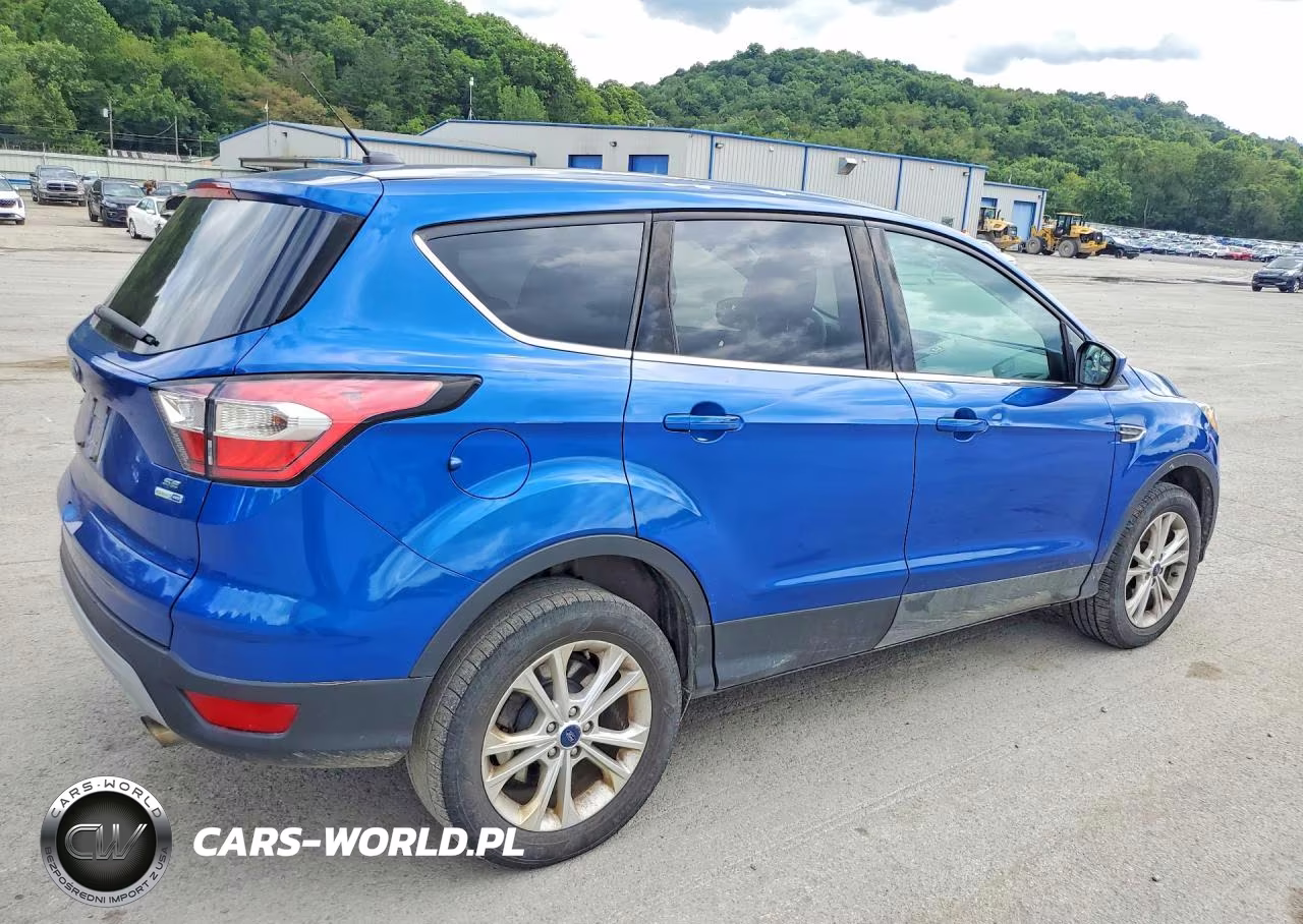 2017 Ford Escape Se VIN:1FMCU9GD8HUD50118 - 3