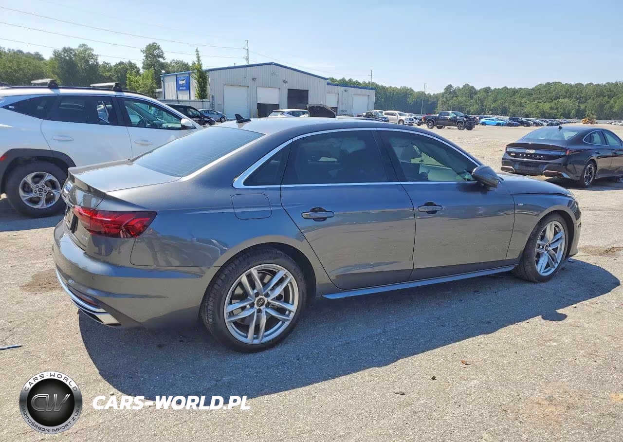 2021 Audi A4 Premium Plus 45 VIN:WAUEAAF40MN012447 - 3