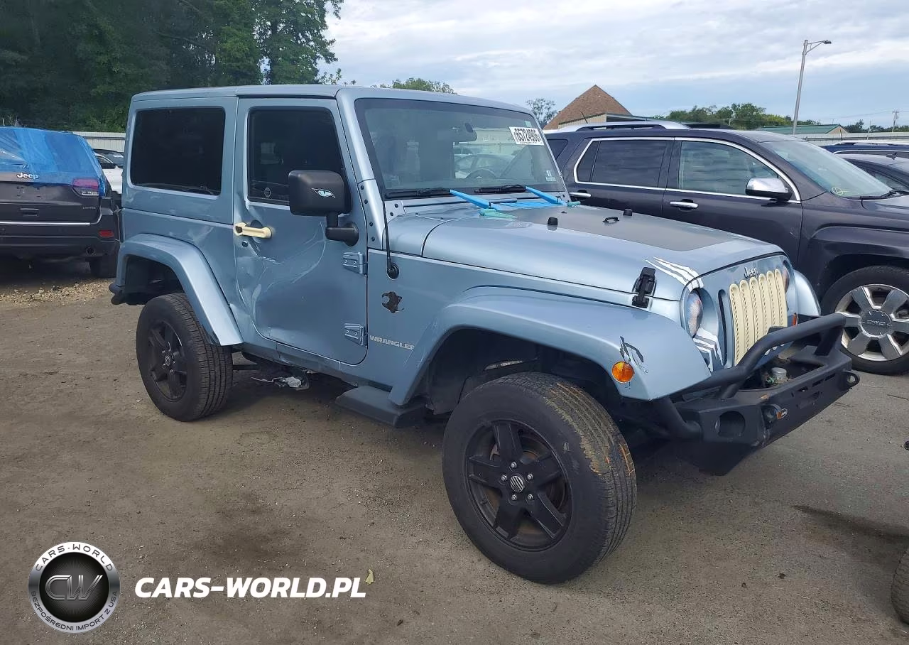 2012 Jeep Wrangler Sahara VIN:1C4AJWBG5CL148324 - 4