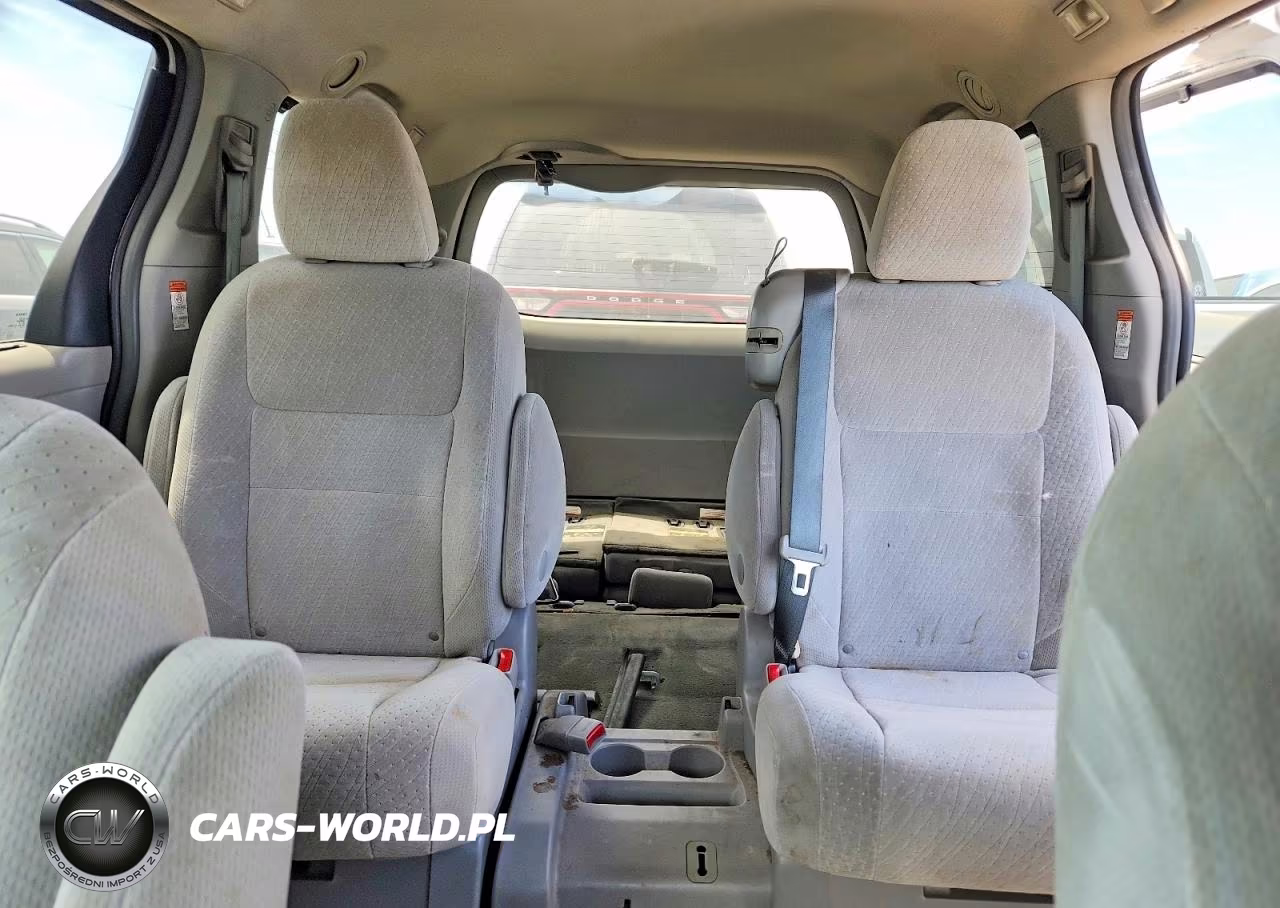 2015 Toyota Sienna Le VIN:5TDKK3DC8FS560511 - 10