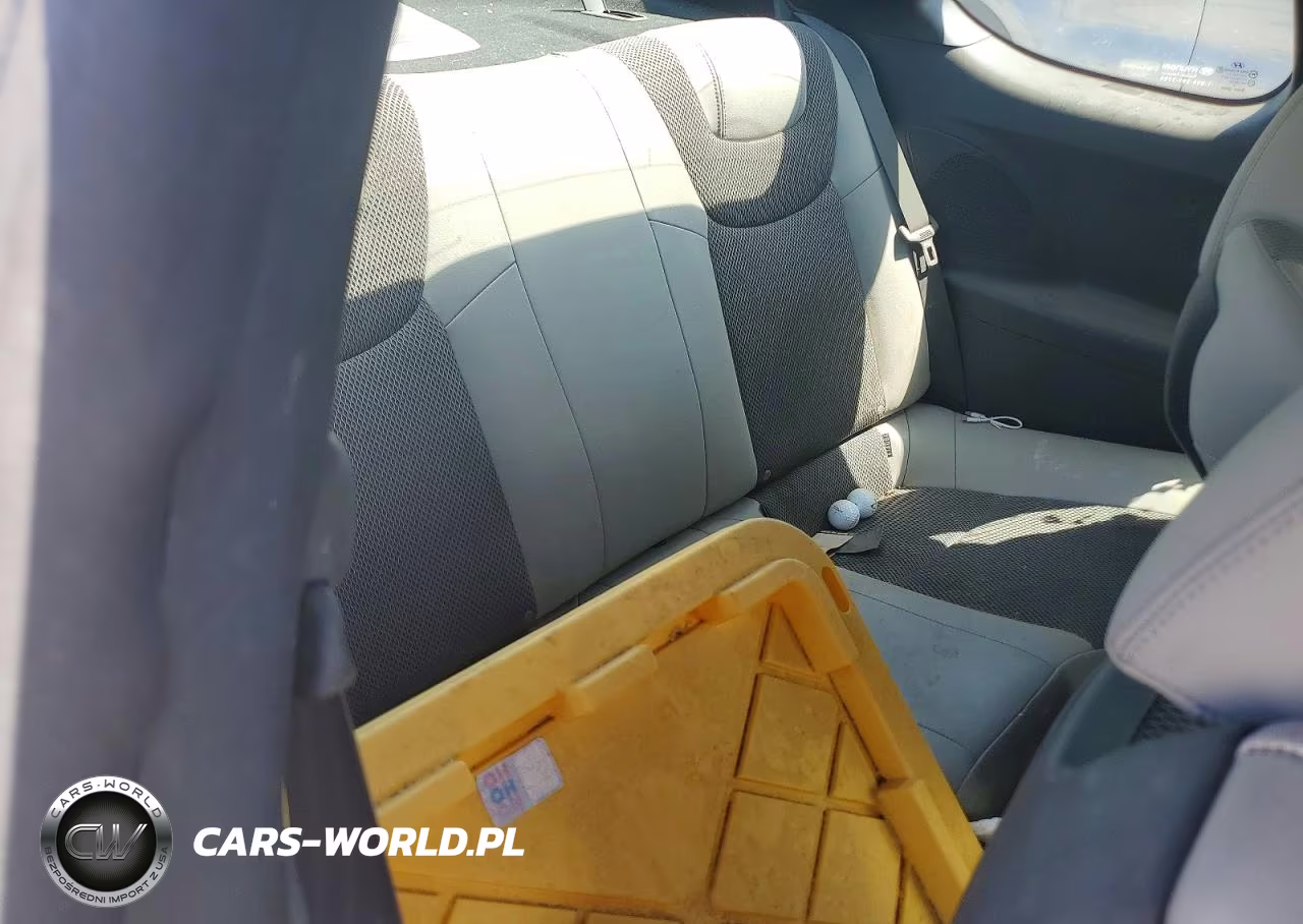 2013 Hyundai Genesis Coupe 2.0T Premium VIN:KMHHT6KD9DU095200 - 10
