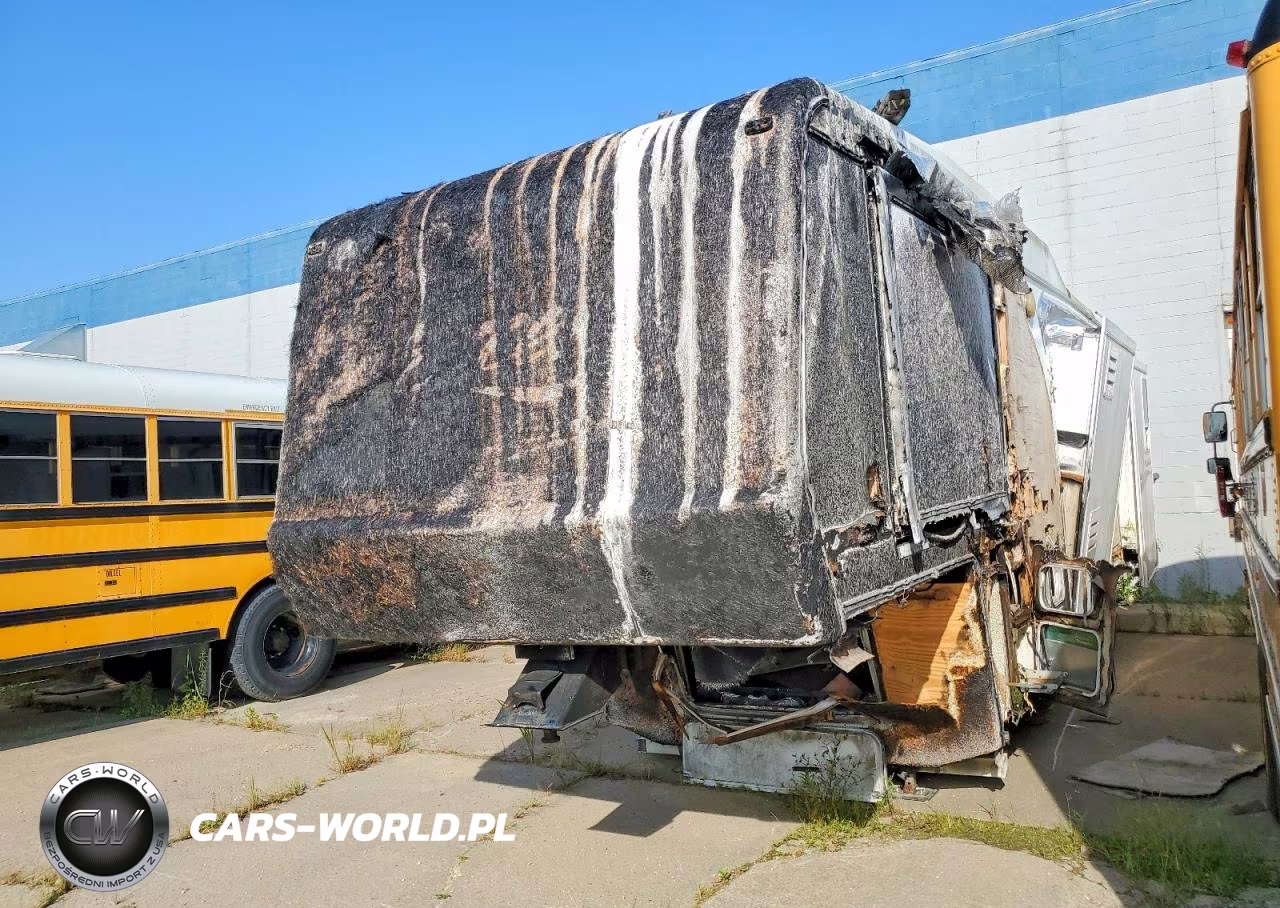 2003 Excel Trailer Ltd VIN:4DLRV352831003849 - 2