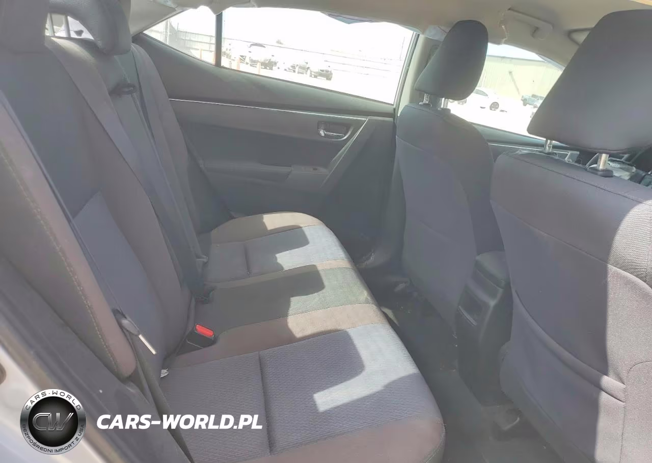 2018 Toyota Corolla Le VIN:2T1BURHE4JC068956 - 10