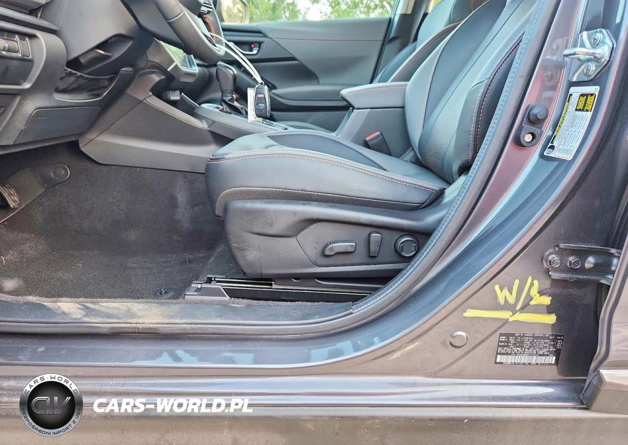 2025 Subaru Crosstrek Limited VIN:4S4GUHM6XS3765150 - 13