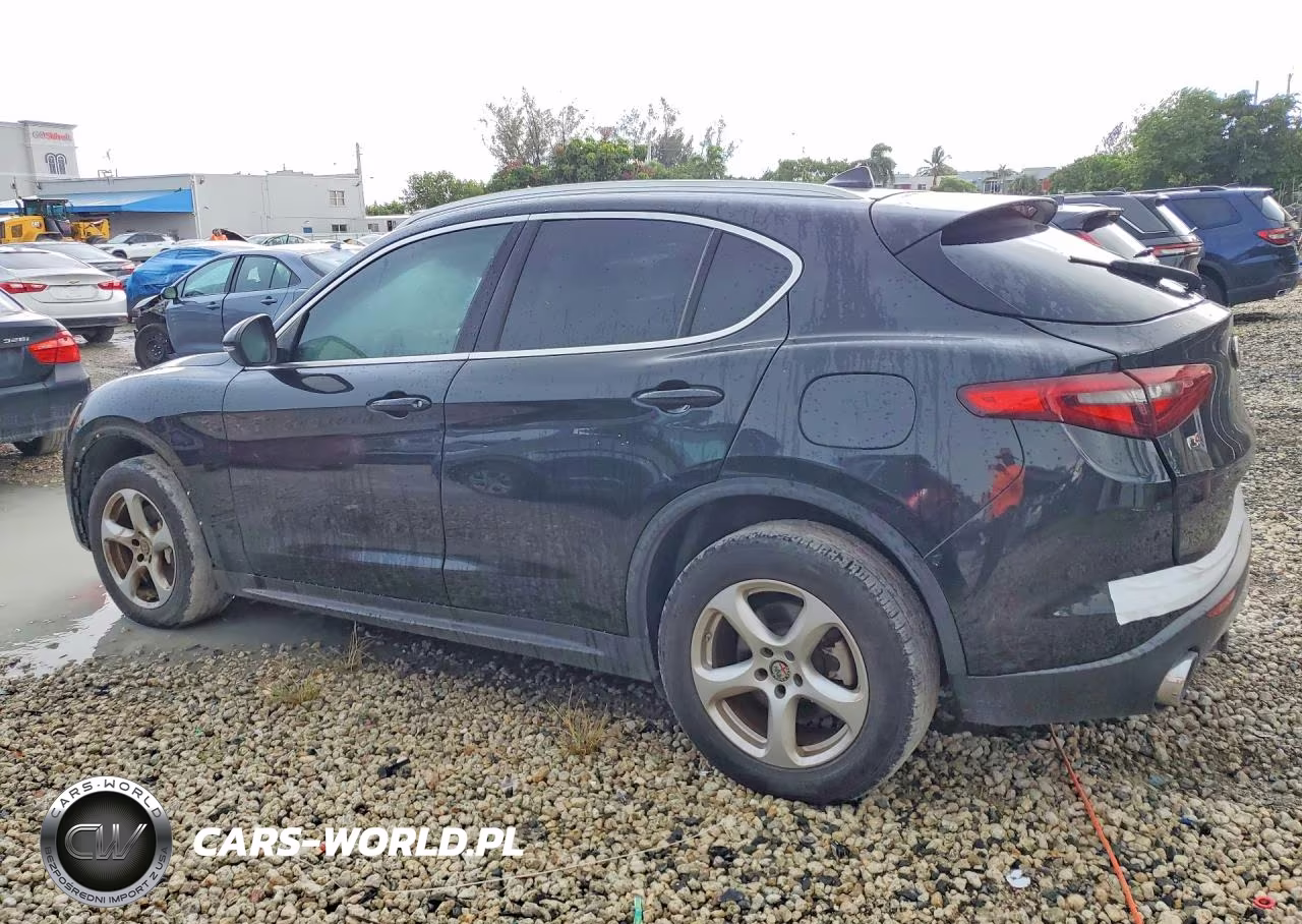 2018 Alfa Romeo Stelvio VIN:ZASFAKAN7J7B87945 - 2