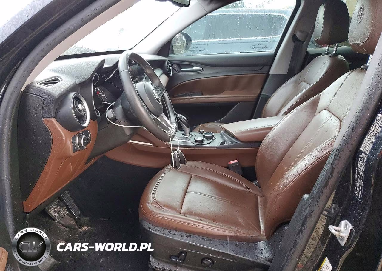 2018 Alfa Romeo Stelvio VIN:ZASFAKAN7J7B87945 - 7