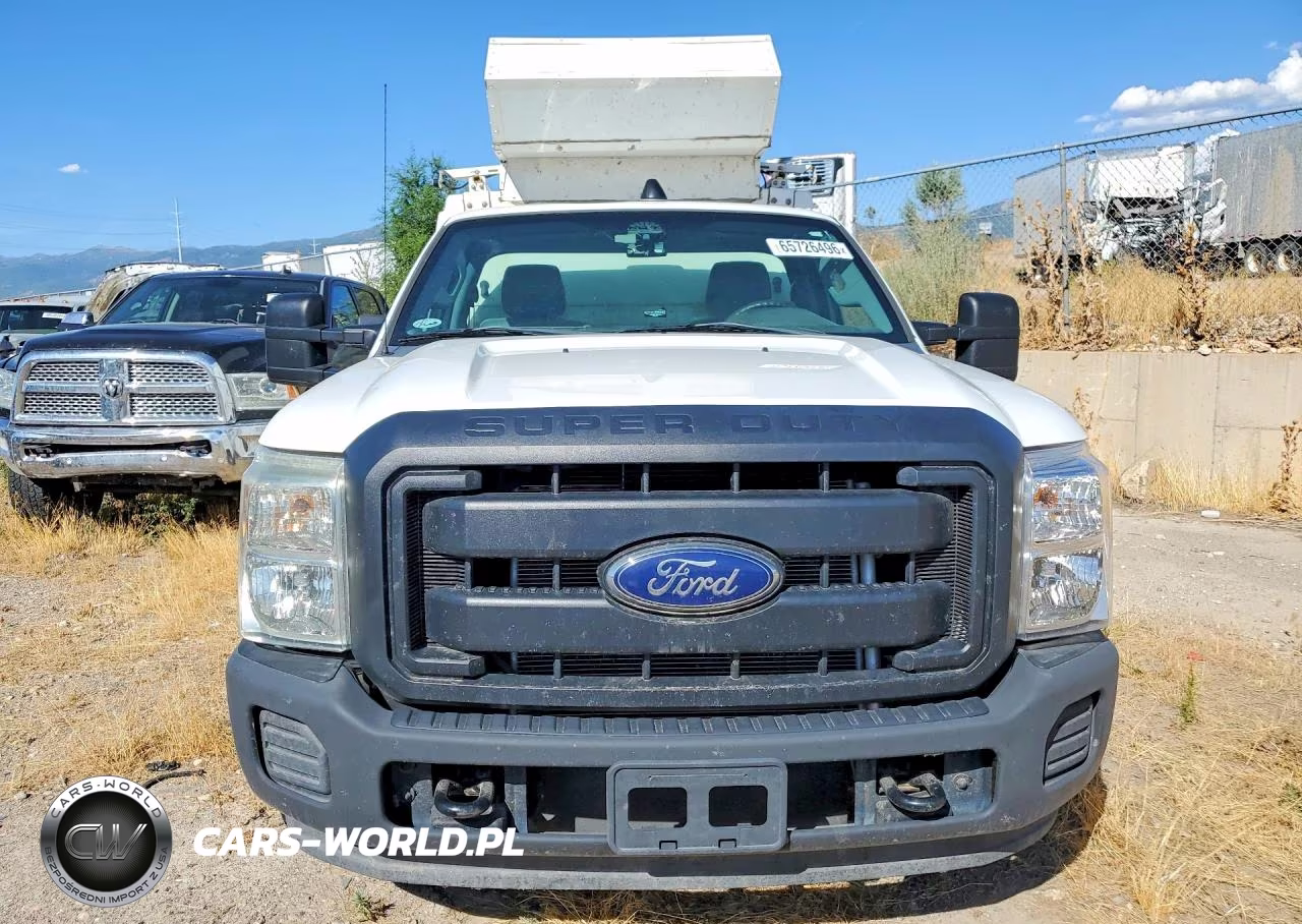 2013 Ford F350 Super Duty VIN:1FDRF3A61DEB92608 - 5