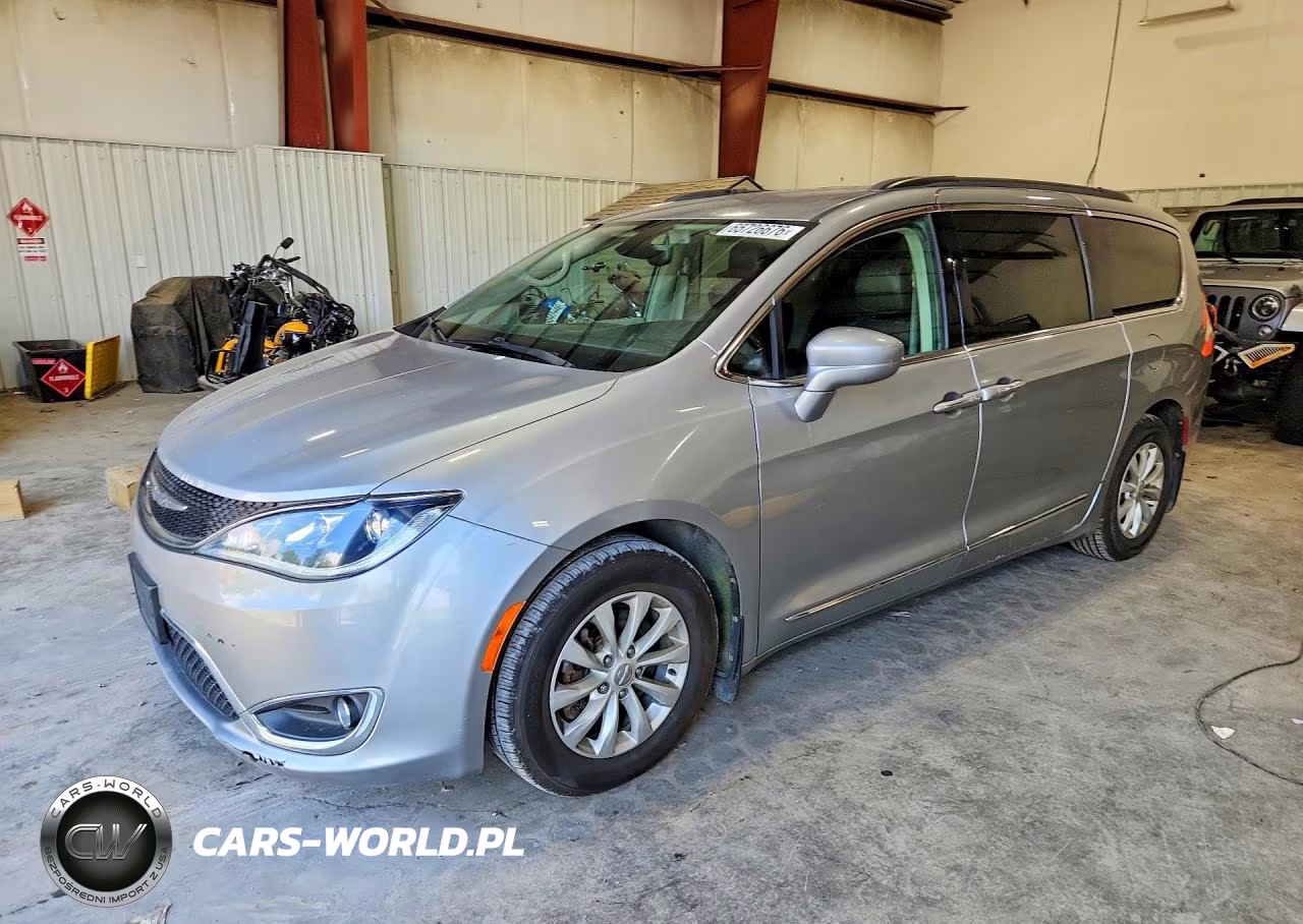 2017 Chrysler Pacifica Touring L