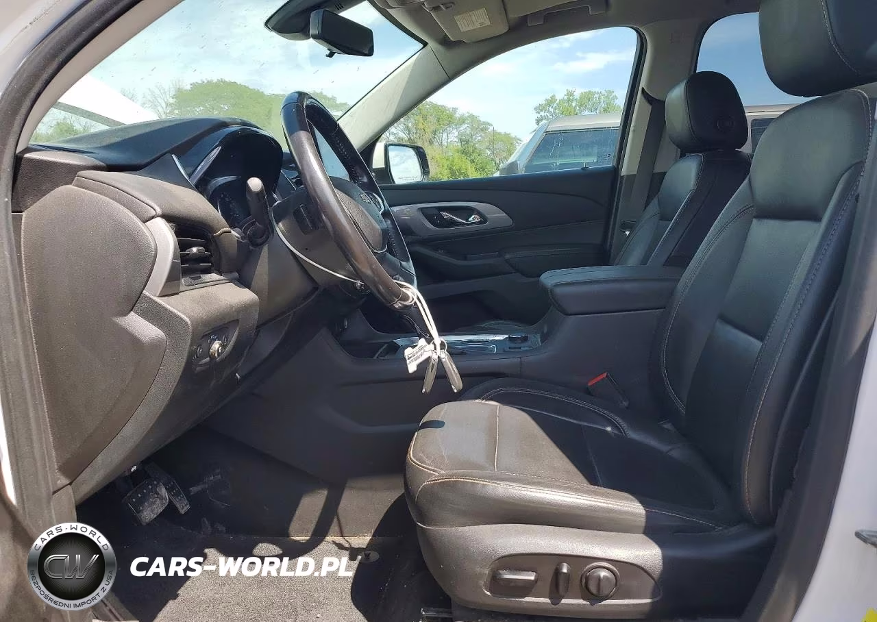 2019 Chevrolet Traverse Lt VIN:1GNEVHKW8KJ271870 - 7