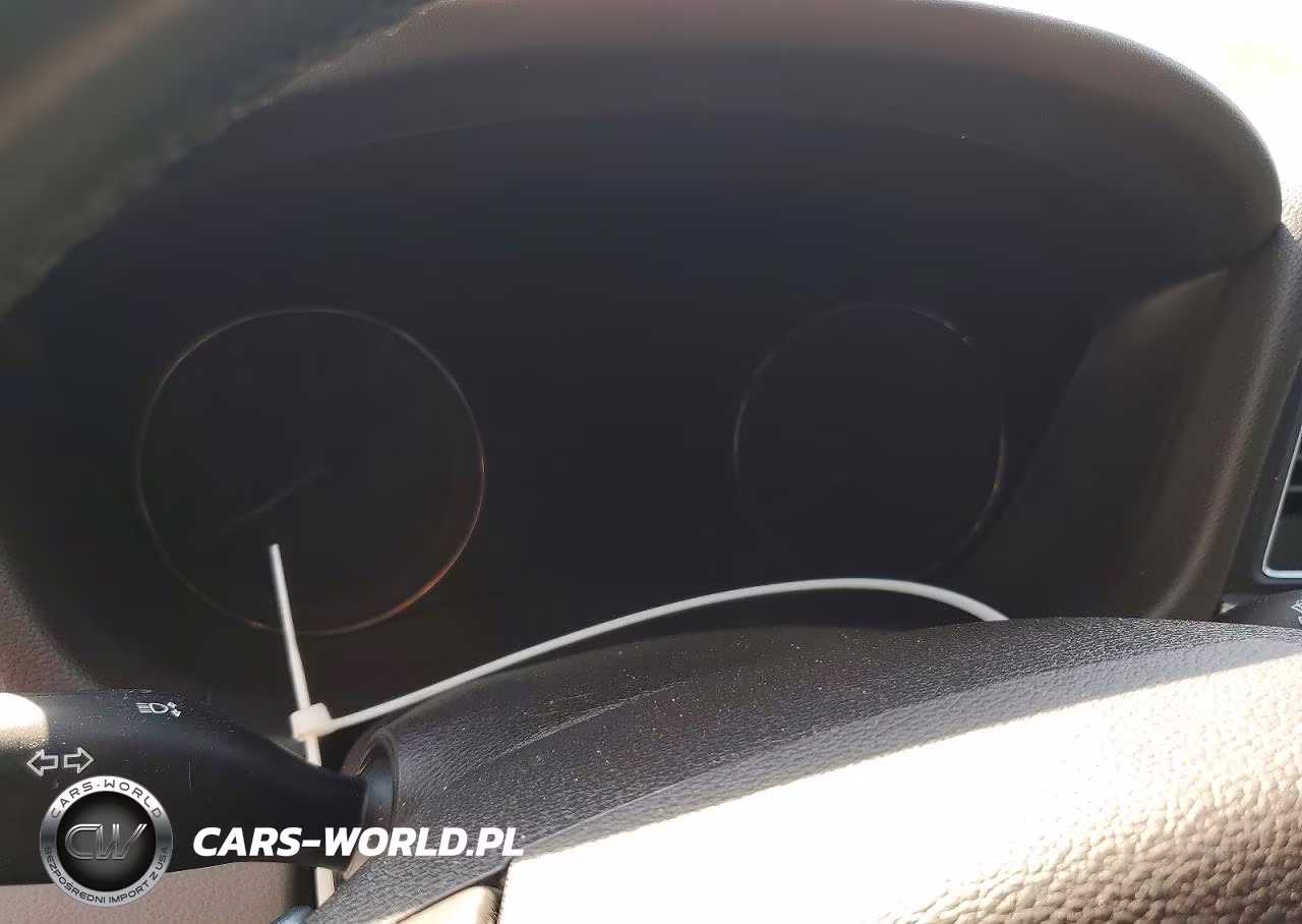 2015 Hyundai Genesis 3.8L VIN:KMHGN4JE2FU083719 - 9
