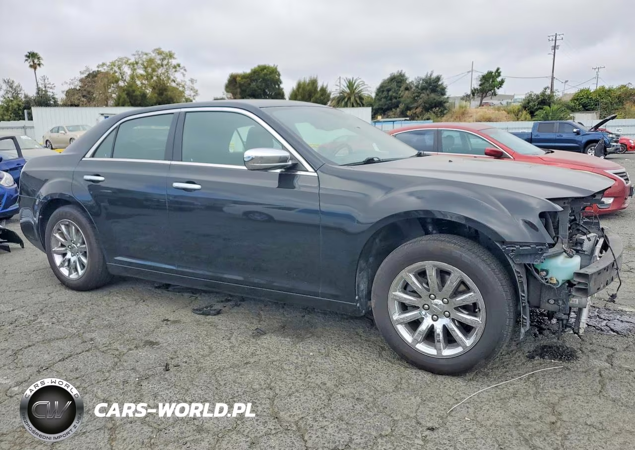 2013 Chrysler 300C VIN:2C3CCAEG3DH544787 - 4