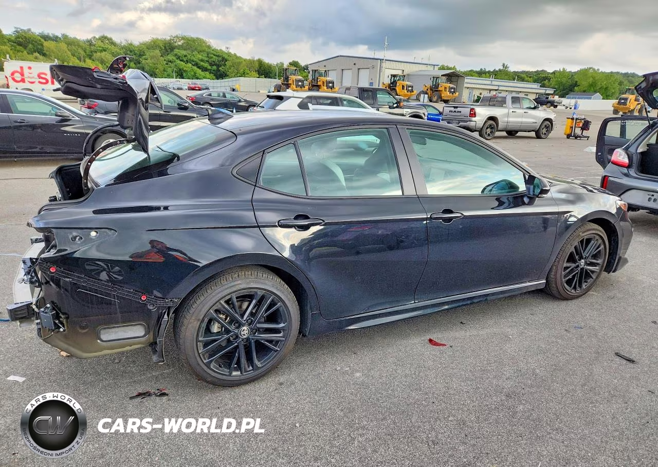 2026 Toyota Camry Se VIN:4T1DAACK4TU256104 - 3