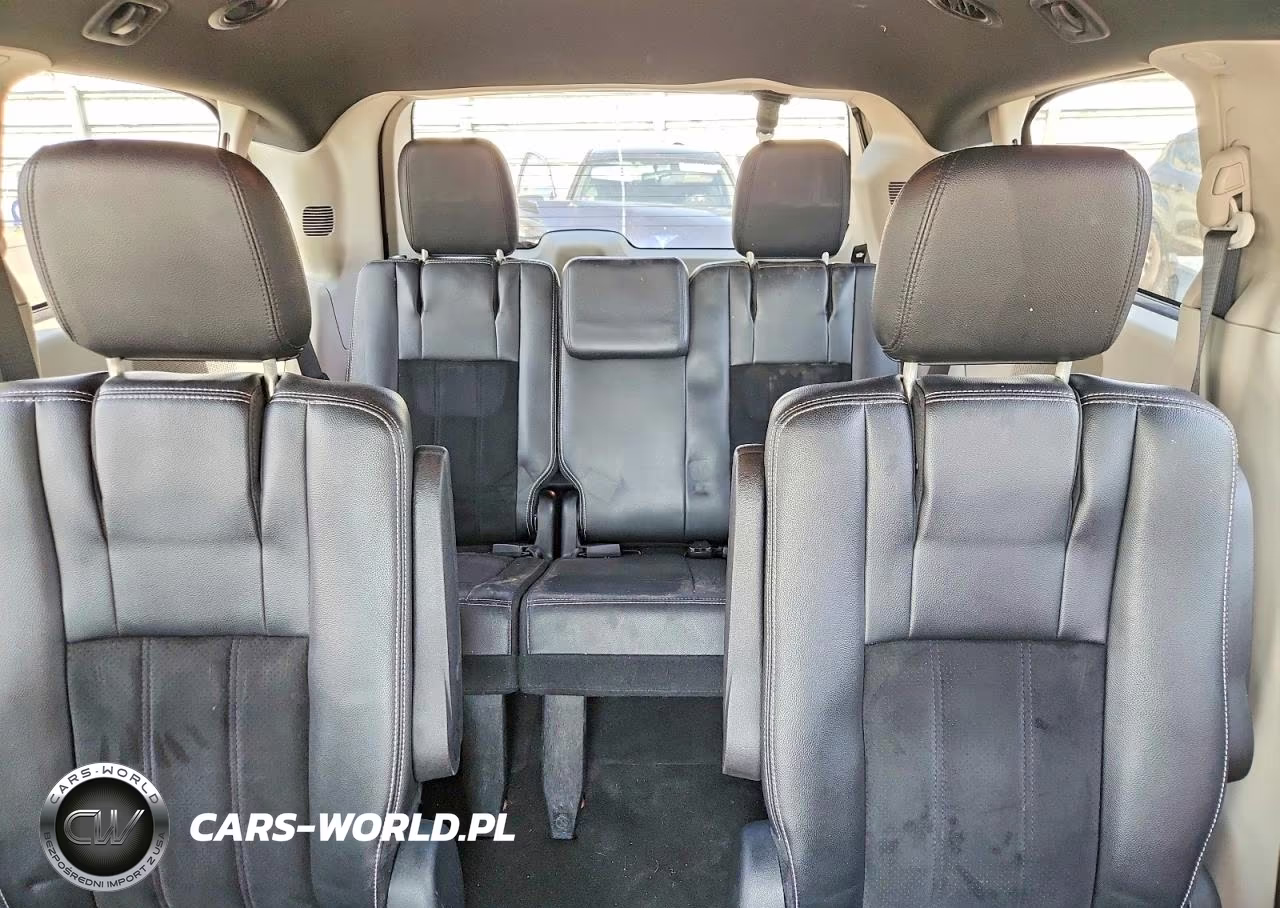2018 Dodge Grand Caravan Sxt VIN:2C4RDGCG8JR178761 - 10