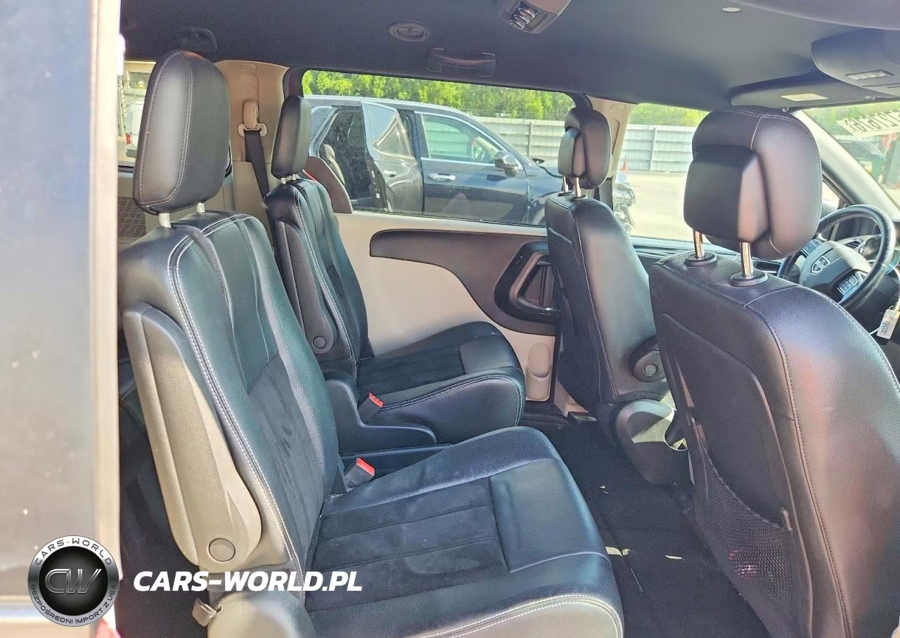 2018 Dodge Grand Caravan Sxt VIN:2C4RDGCG8JR178761 - 11