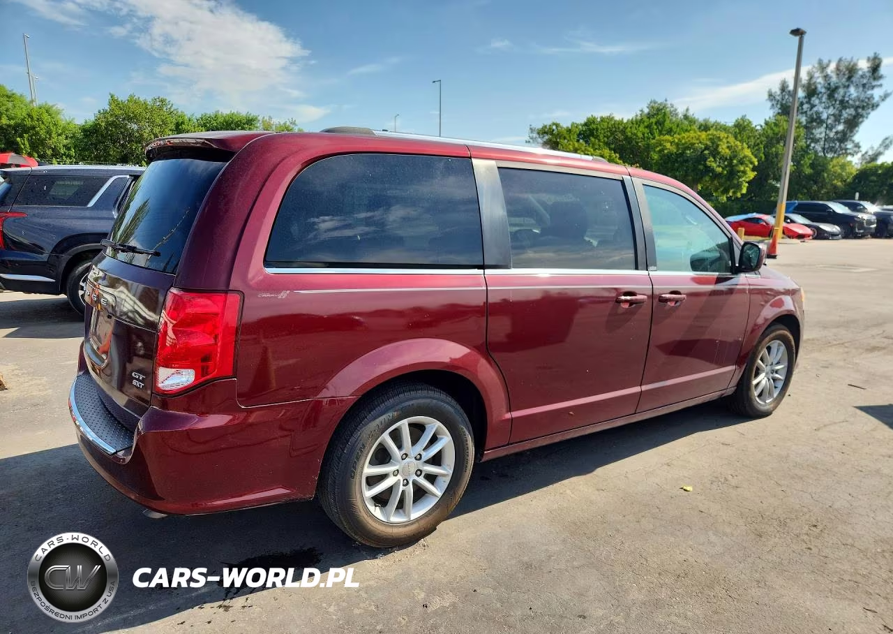 2018 Dodge Grand Caravan Sxt VIN:2C4RDGCG8JR178761 - 3