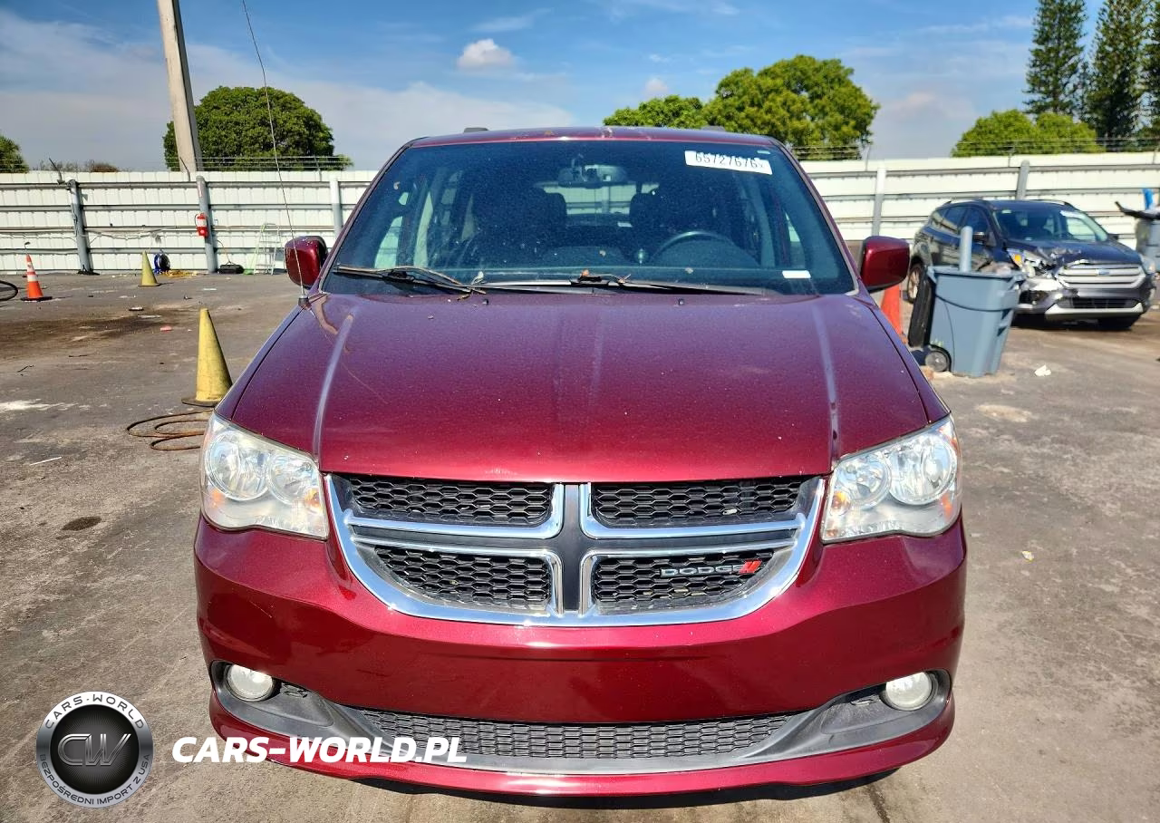 2018 Dodge Grand Caravan Sxt VIN:2C4RDGCG8JR178761 - 5
