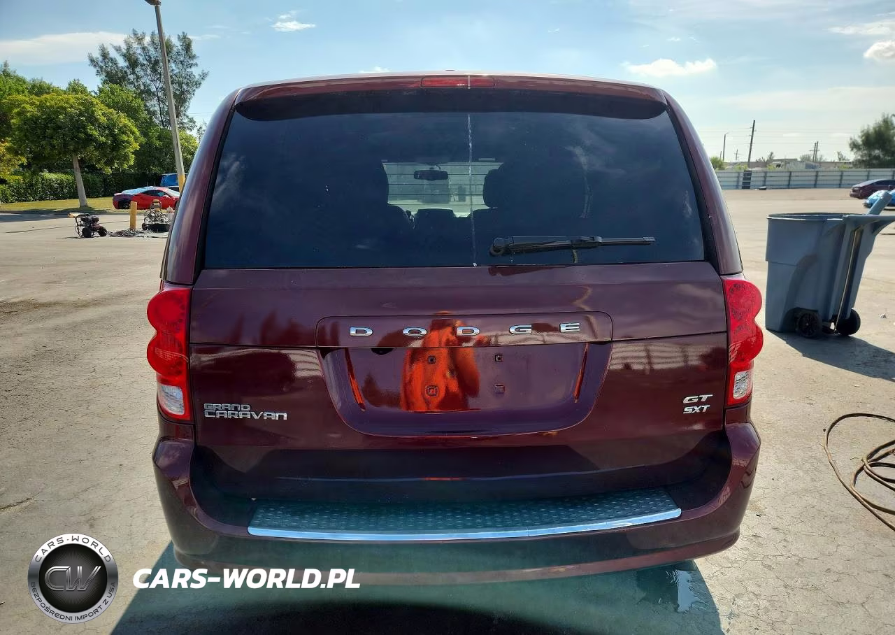 2018 Dodge Grand Caravan Sxt VIN:2C4RDGCG8JR178761 - 6