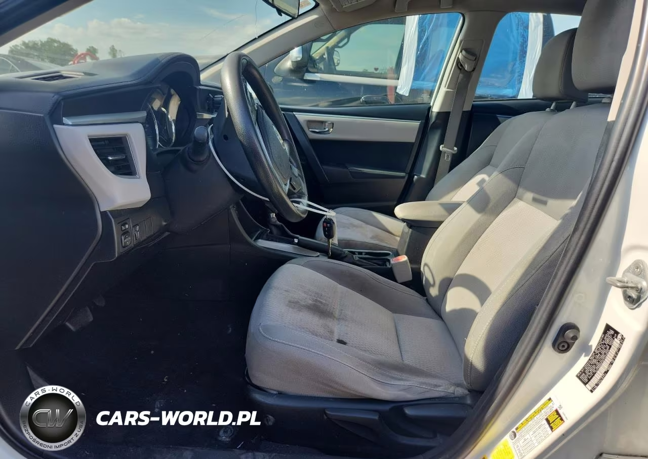 2015 Toyota Corolla Le VIN:5YFBURHE9FP333815 - 7