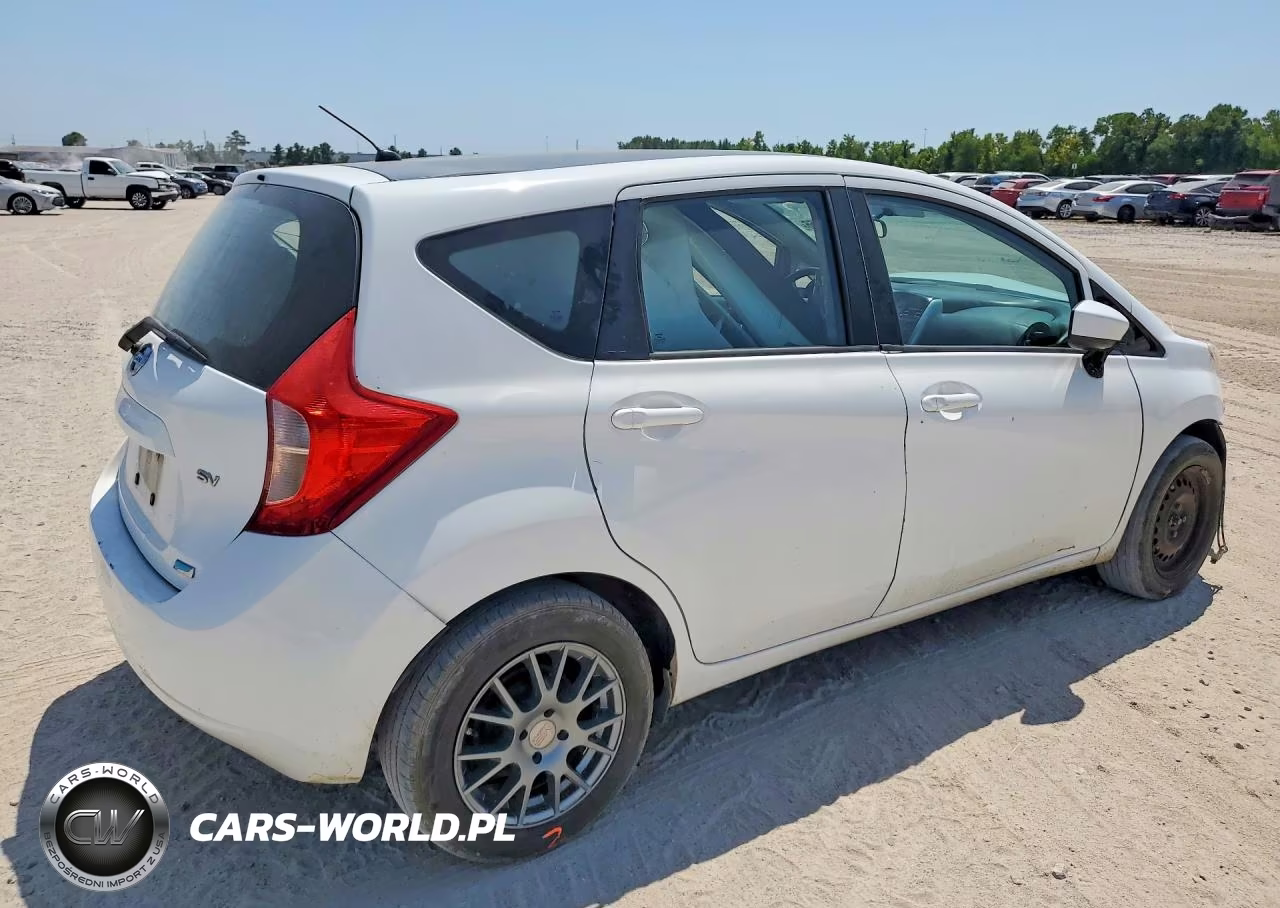 2015 Nissan Versa Note Sv VIN:3N1CE2CP9FL409633 - 3