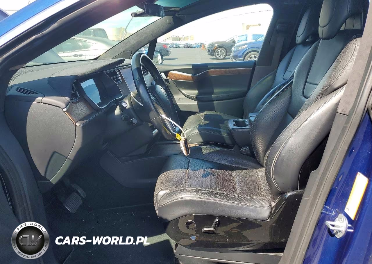 2016 Tesla Model X VIN:5YJXCBE27GF015649 - 7