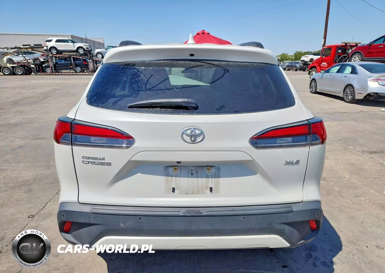 2022 Toyota Corolla Cross Xle VIN:7MUDAAAG5NV008282 - 6