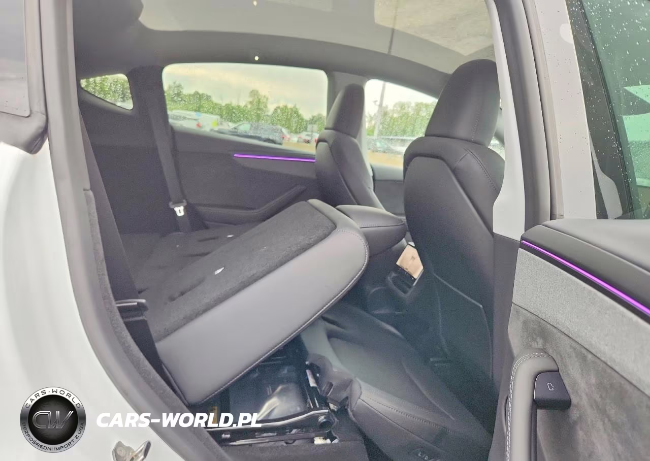 2026 Tesla Model Y VIN:7SAYGDEE2TA391247 - 11