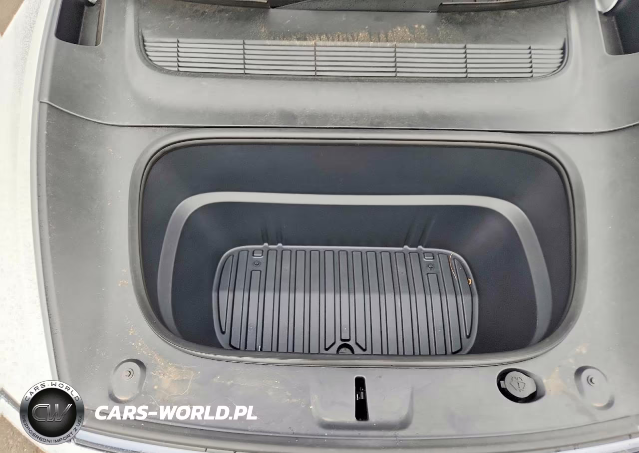 2026 Tesla Model Y VIN:7SAYGDEE2TA391247 - 12
