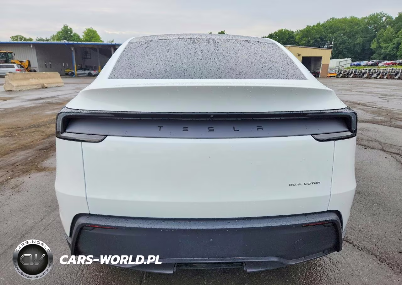 2026 Tesla Model Y VIN:7SAYGDEE2TA391247 - 6