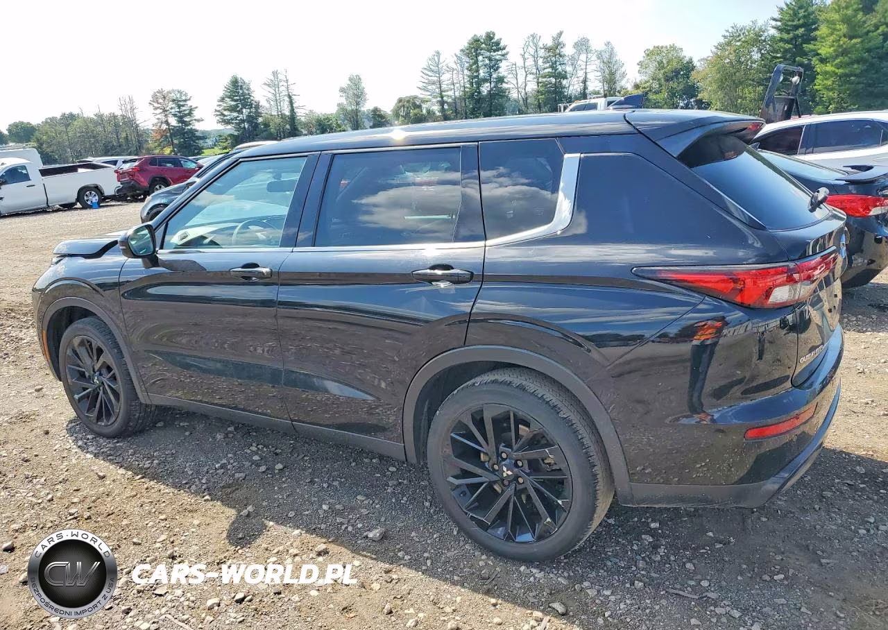 2022 Mitsubishi Outlander Se VIN:JA4J4UA83NZ070433 - 2