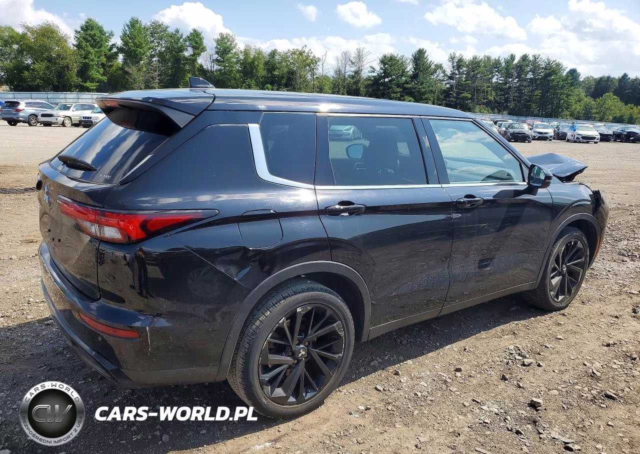 2022 Mitsubishi Outlander Se VIN:JA4J4UA83NZ070433 - 3