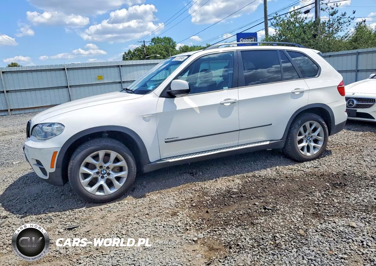 2012 BMW X5 xDrive35I – zdjęcie 1 z 13
