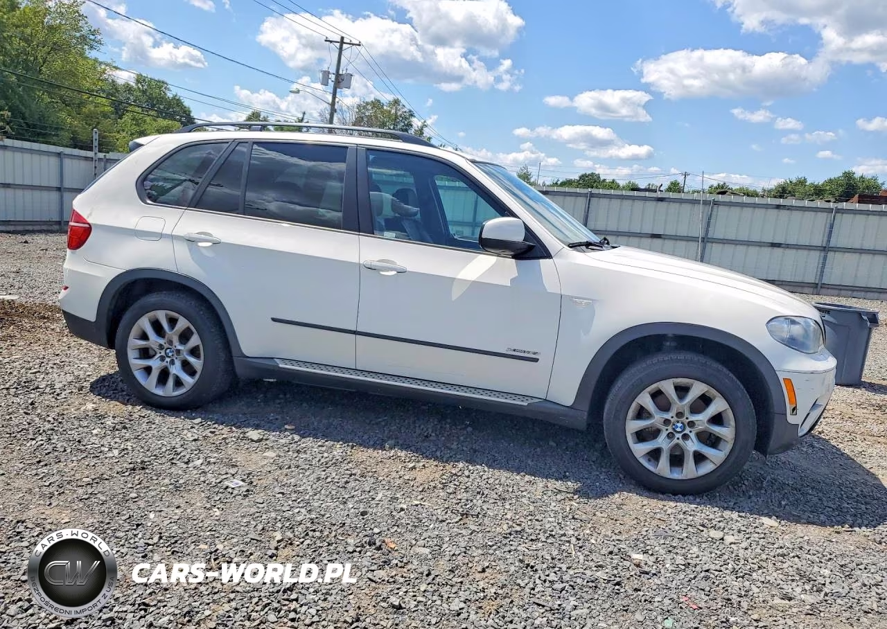 2012 BMW X5 xDrive35I VIN:5UXZV4C52CL752484 - 4