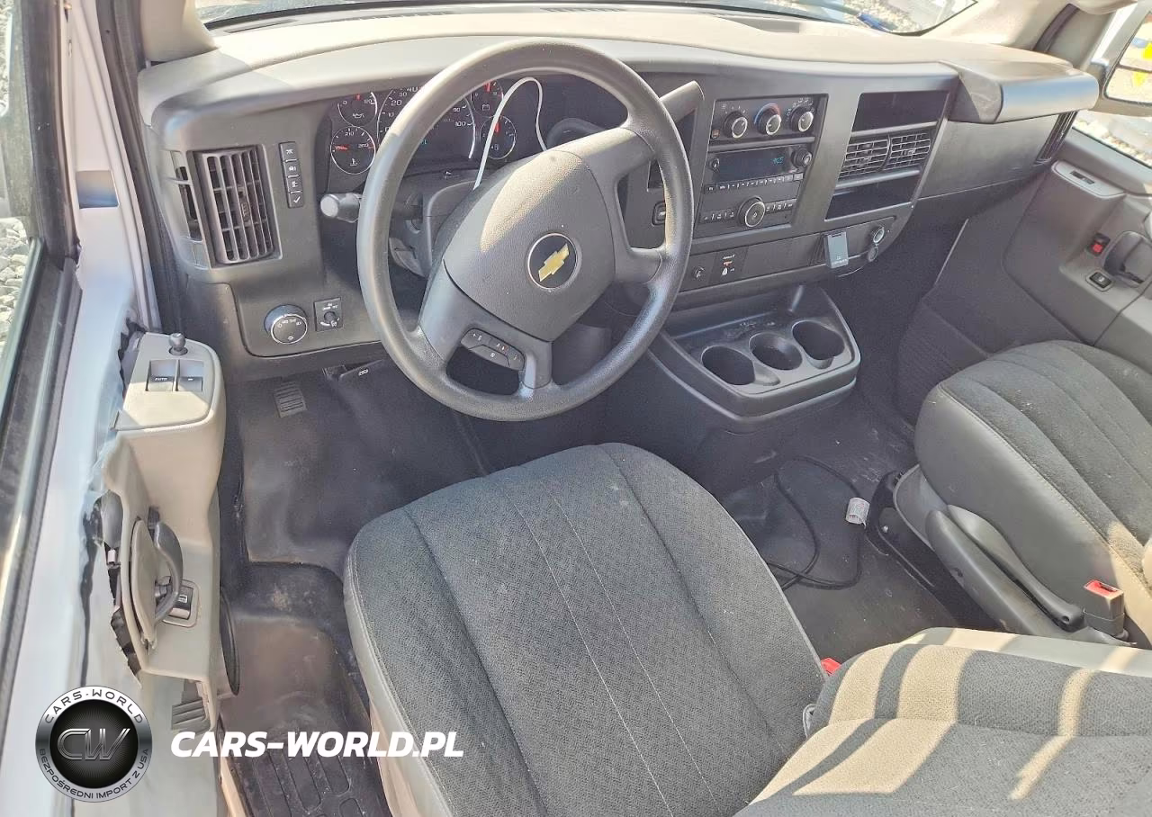 2023 Chevrolet Express G2500 VIN:1GCWGAFP1P1132866 - 8