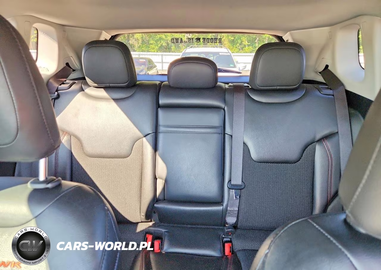 2020 Jeep Compass Trailhawk VIN:3C4NJDDBXLT119087 - 10