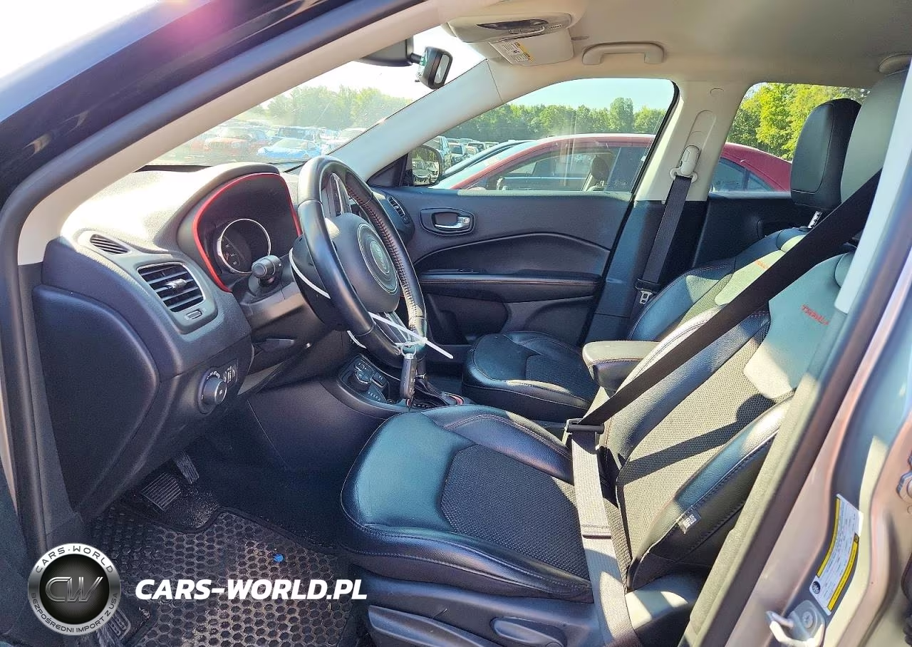2020 Jeep Compass Trailhawk VIN:3C4NJDDBXLT119087 - 7