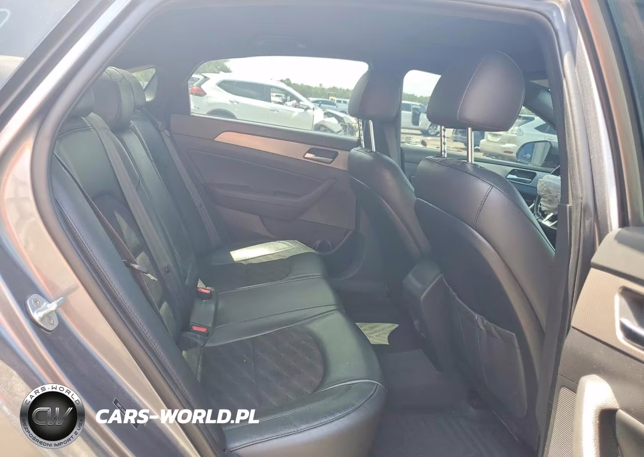 2018 Hyundai Sonata Sport 2.0T VIN:5NPE34AB5JH675108 - 10